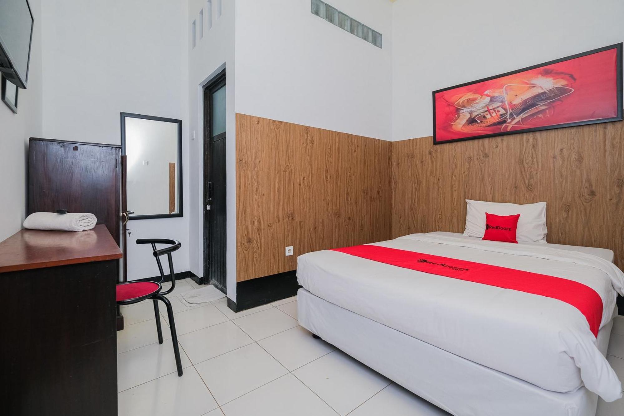 Reddoorz Syariah Near Rsud Tuban Hotel Tuban  Exterior photo